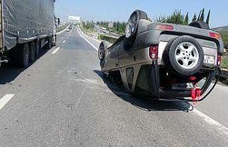 E-5 Tuzla’da kontrolden çıkan lüks cip takla...