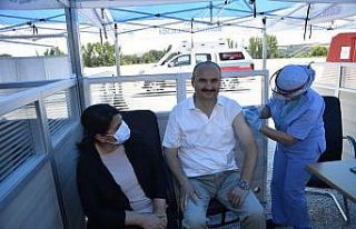 Edirne Valisi Canalp’tan gurbetçilere aşı çağrısı