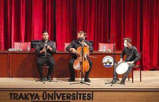 Edirne’de 15 Temmuz kahramanlık türküleri seslendirildi