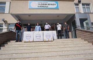 Eğitim hayatına başlayacak miniklere Akyurt Belediyesinden...