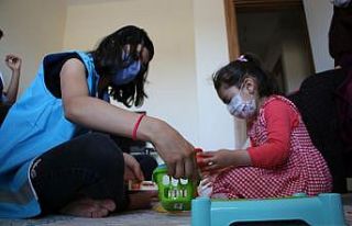Elazığ depreminin sembol ismi Yüsra bebek ve annesine...