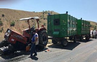 Elazığ’da kamyonla çarpışan traktör ikiye...