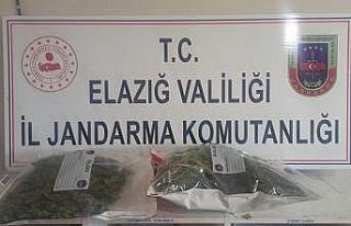 Elazığ’da yolcunun üzerinden 2 kilogram kubar...