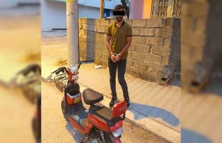 Elektrikli bisiklet hırsızı suçüstü yakalandı