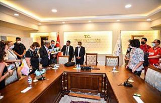 Erasmus öğrencilerinden Vali Bilmez’e ziyaret