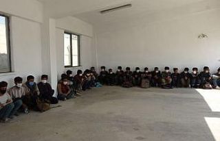 Erciş’te 73 düzensiz göçmen yakalandı