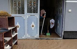 Erciş’te etkili olan şiddetli yağış 13 köyde...