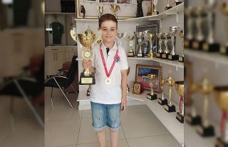 Erdekli küçük Gökay, satranç başarısı