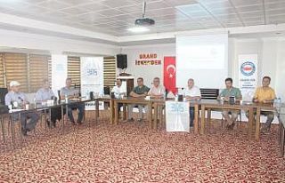 Ergen ve yönetimi basın mensuplarıyla bir araya...