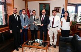 EsİTÜM heyeti Rektör Erdal’ı ziyaret etti