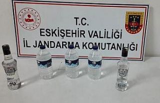 Etil alkolden yapılan içkiyi iş yerinde satamadan...