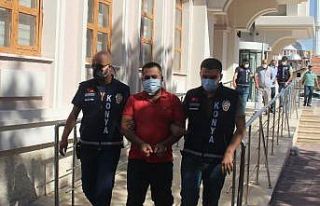 Evine alacağını almaya gelen kişiyi öldüren...