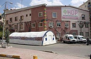 Evlat nöbetindeki aileler, Cumhurbaşkanı Erdoğan...