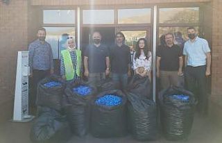 Fatma Öğretmenin ’mavi kapak’ projesi büyüyor