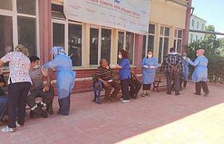 Gaziantep’te esnaf ve sanayi çalışanları aşılanıyor