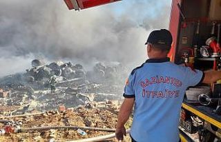 Gaziantep’teki depo yangını 6 saatte kontrol altına...