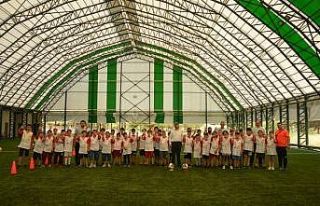 Gediz’de yaz okullarına 900 kişi başvurdu