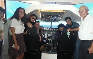 Geleceğin havacıları, simülatör sistemi ile hayallerine...