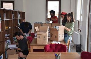 Gemlik’ten 5 bin kitap Van yolcusu