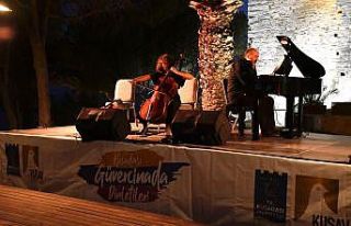 Genç sanatçılar Güvercinada’da konser verdi