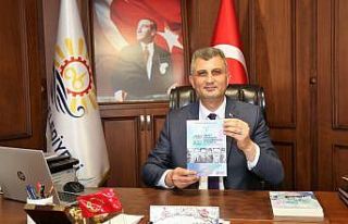 Gölcük Belediyesi, Mehmet Akif Ersoy kitabı yayınladı