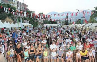 Gönül Yeprem ‘Neşeli notalar’ konseri ile çocuklarla...