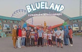 Gönüllülerden sokakta çalışan çocuklara lunapark...