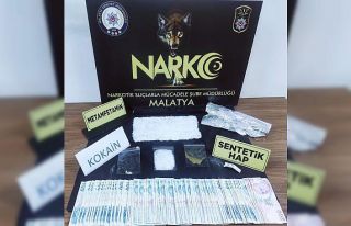 Gözaltına alınan 12 tutuklama uyuşturucu satıcısı...