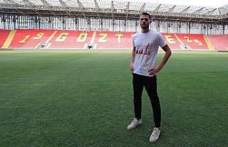 Göztepe, Dino Arslanagic’e imza attırdı