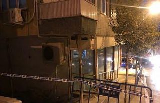 Güngören’de balkonunda çatlaklar olan bina tedbir...