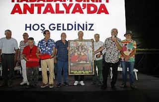 Hababam Sınıfı oyuncuları Antalyalılarla buluştu