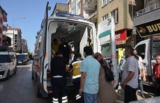 Hafif ticari aracın çarptığı çocuk yaraladı