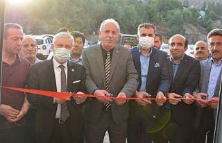 Hakkari’de ‘robotik kitap kafe’ hizmete açıldı