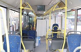 Halk otobüsü mobil aşı aracı oldu