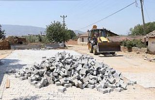 Hamidiye Mahallesi’nde yol ve temizlik çalışmalarına...