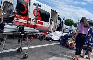 Hasta taşıyan ambulans kaza yaptı: 6 yaralı