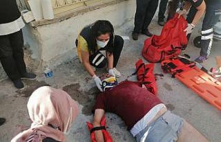 Hava almak için çıktığı balkondan aşağıya...