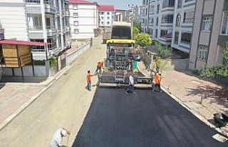 Iğdır’da asfaltlama çalışmaları devam ediyor