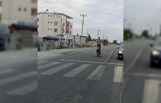 Iğdır’da motosiklet sürücüsü trafikte tehlike...