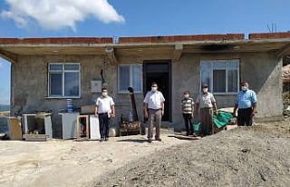 İhtiyaç sahibi 2 aileye ev