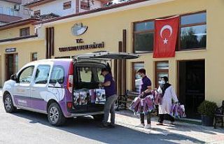 İhtiyaç sahibi ailelerin çocuklarına bayramlık...