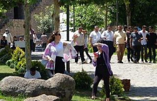 İlk normalleşme hafta sonunda vatandaşlar dışarıya...