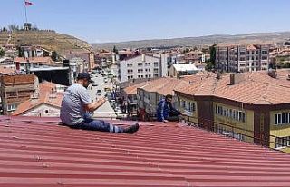 İntihara kalkışan genci Belediye Başkanı ikna...