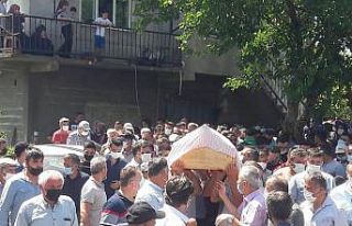Irmakta boğulan çocuk toprağa verildi