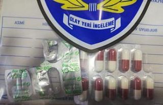 İş yerinde uyuşturucu hap ele geçirildi