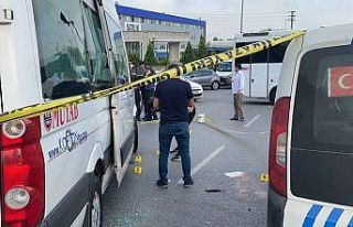 İşçi servisini tarayıp 4 kişiyi yaralayan 2 kişi...
