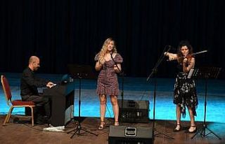 Isparta’da piyano resitali sanatseverlerin beğenisine...