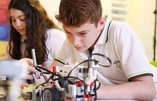 İTÜ ETA Vakfı Doğa Koleji öğrencilerine TÜBİTAK...