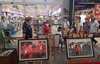 İzmir’de Jandarmadan 15 Temmuz fotoğraf sergisi