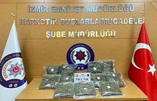 İzmir’de otoyol gişelerinde uyuşturucu operasyonu:...